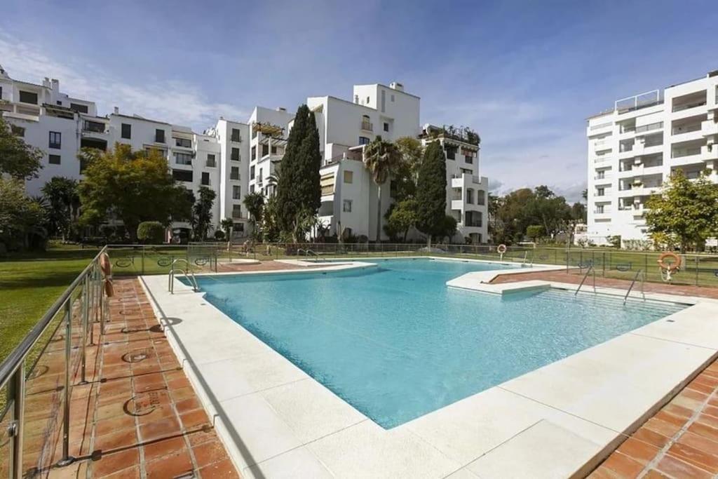 Caprichoso En El Corazon De Puerto Banus Apartamento Marbella